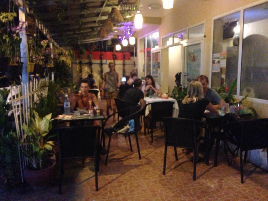 Homeland Guesthouse بنوم بنه المظهر الخارجي الصورة