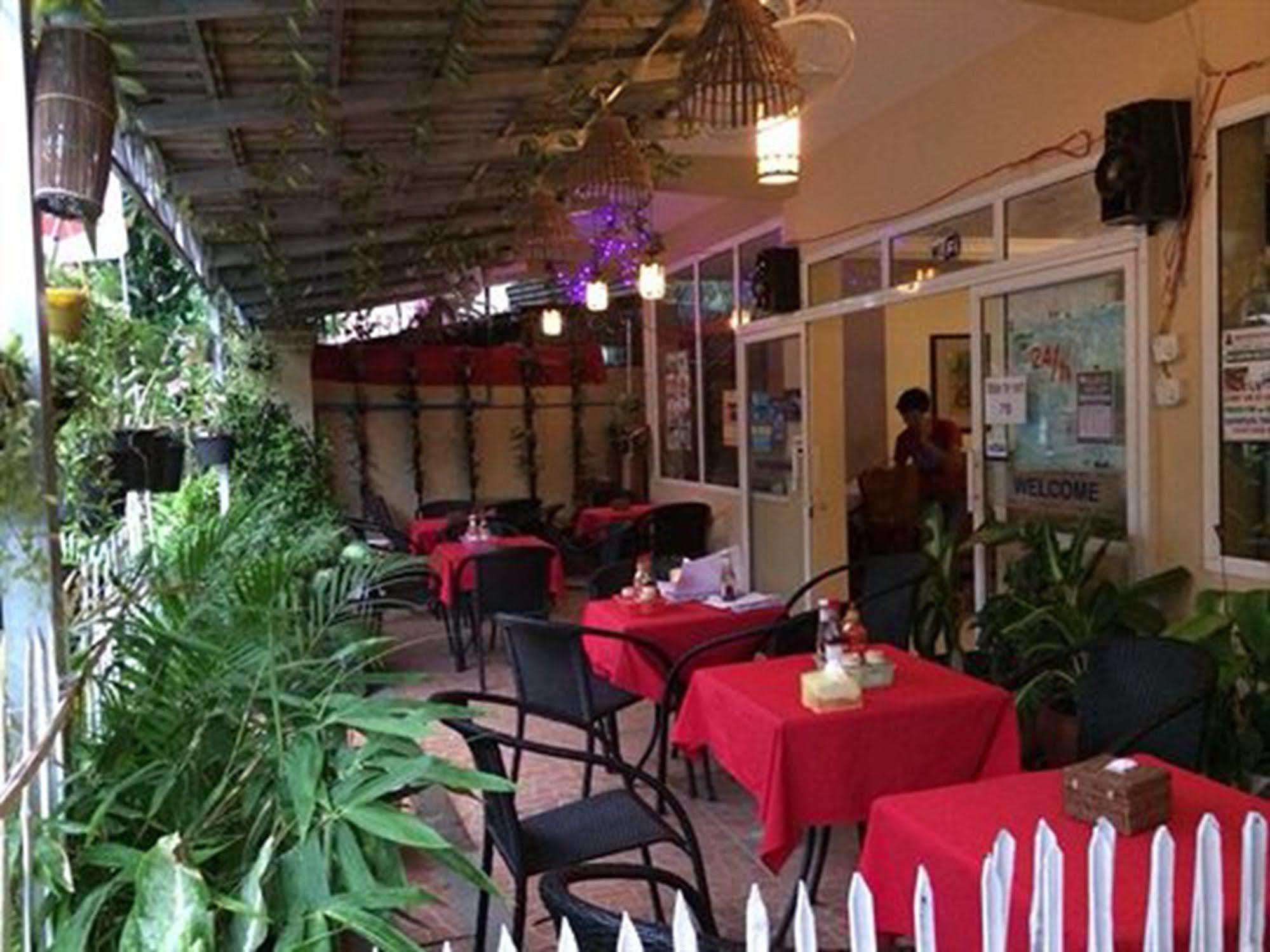 Homeland Guesthouse بنوم بنه المظهر الخارجي الصورة
