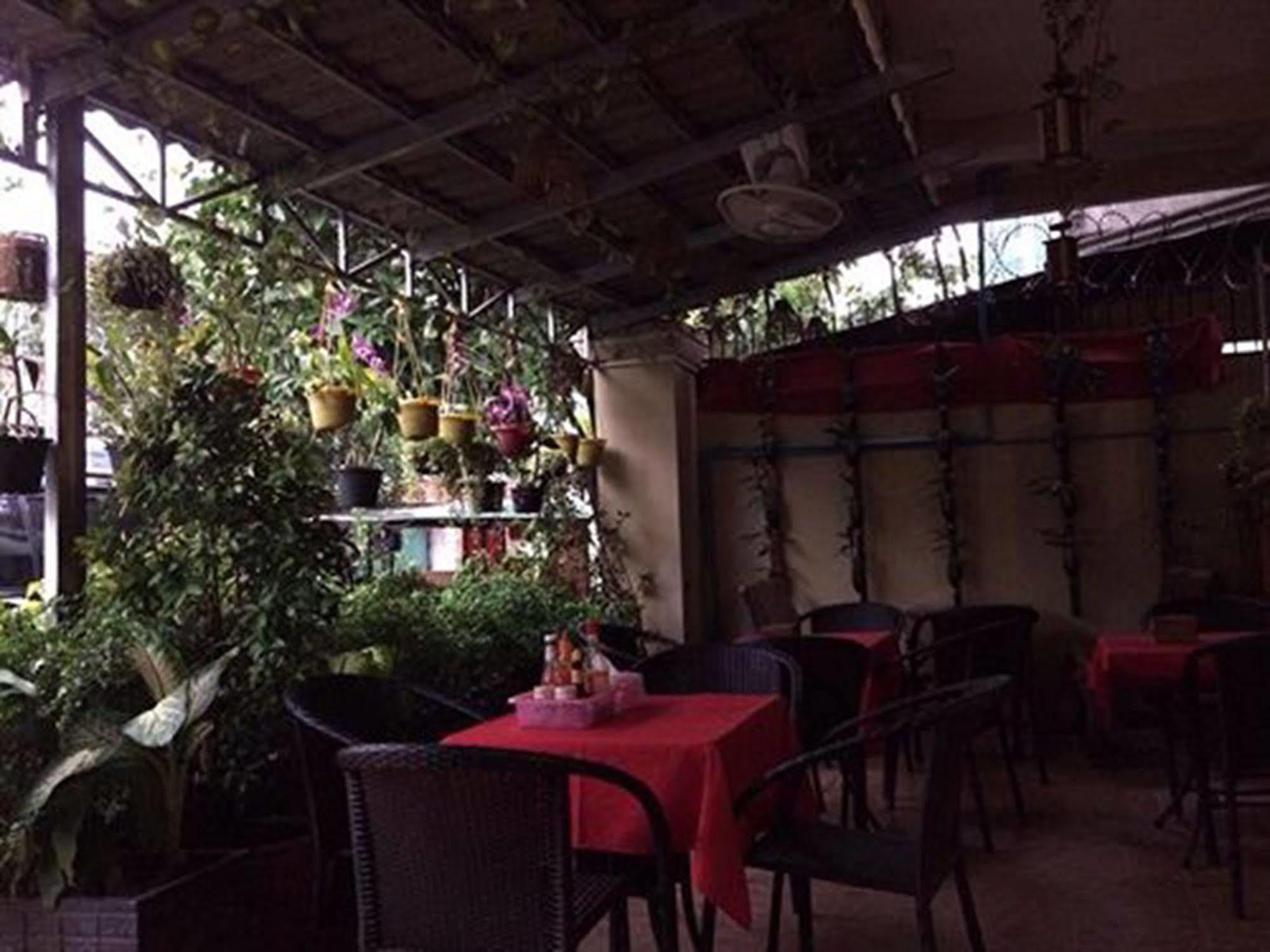 Homeland Guesthouse بنوم بنه المظهر الخارجي الصورة